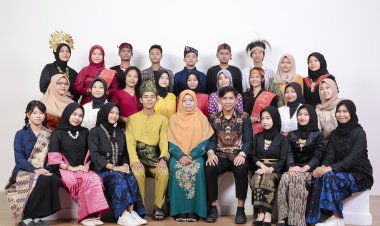 Pluralisme Fondasi Bangsa Indonesia: Menjaga Kebersamaan di Tengah Perbedaan & Globalisasi