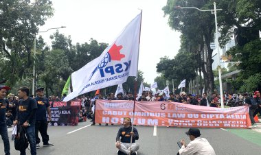 Demonstrasi KSPI: Tuntutan Buruh Cabut Omnibus Law dan Hapus Outsourcing
