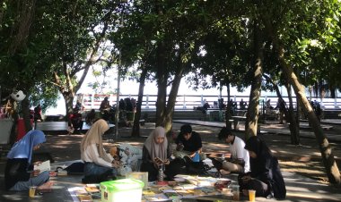 Membangun Literasi dengan Semangat Gotong Royong
