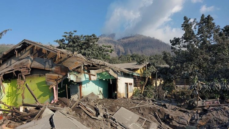 Bencana Alam Gunung Lewotobi: Seruan untuk Kepedulian Sosial