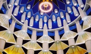 Kemegahan Interior Masjid 99 Kubah Makassar: Simbol Keindahan dan Kebanggaan Nusantara