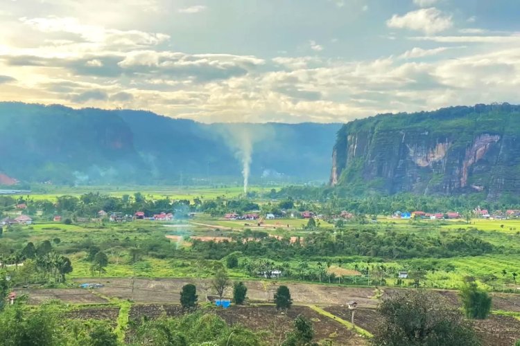 Eksplorasi Lembah Harau: Surga Tersembunyi di Tengah Sumatera Barat